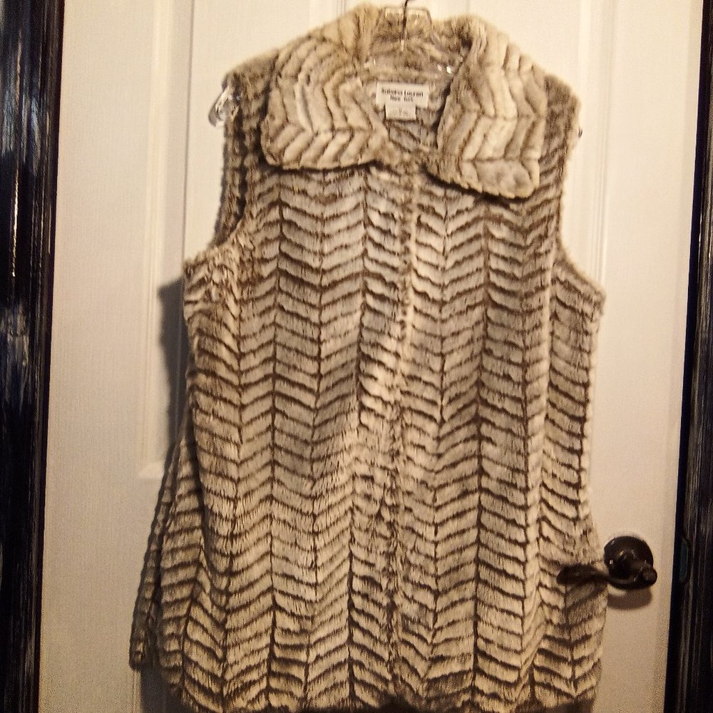 Woman's Faux Fur Vest So Unbelievably Soft Feels Luxurious